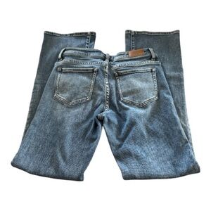 Buckle BKE Light Blue Straight Leg Jeans